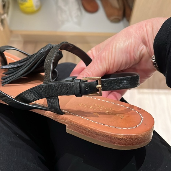 Kate Spade black leather sandals with gold buckle and tassle detailing size 7 - Picture 6 of 6
